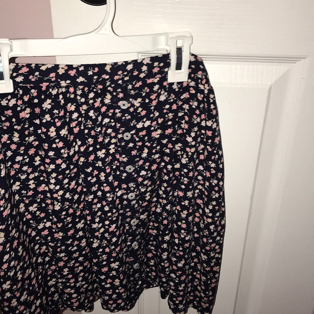 gorgeous navy blue floral skirt!!!